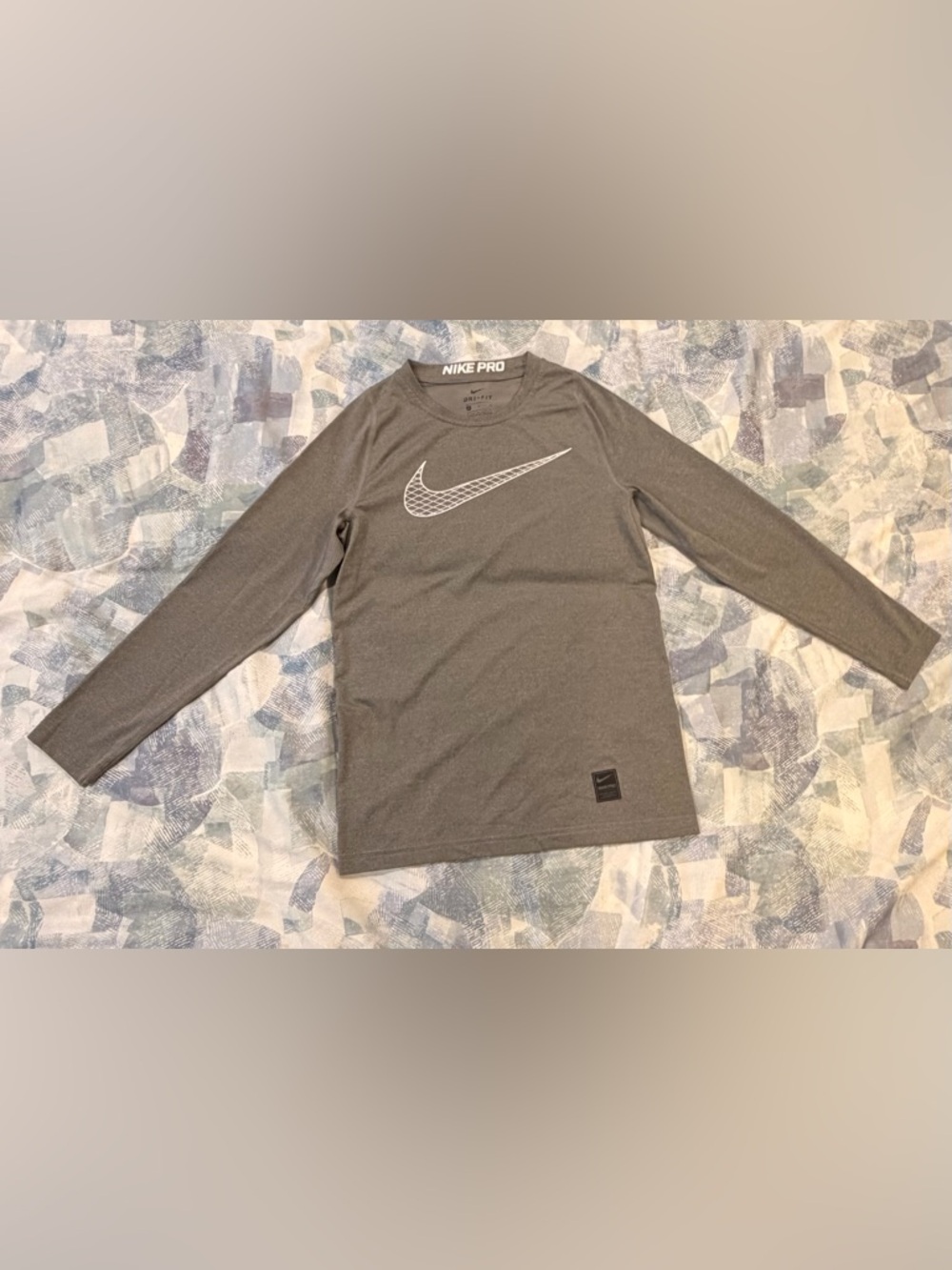 Boys Nike Pro Dri-FIT long sleeve top In Gray - Medium